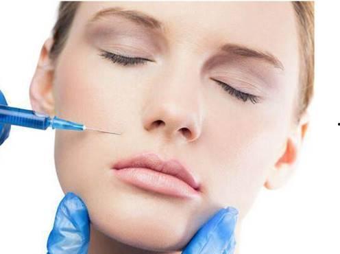 注射玻尿酸的明星,揭秘美丽背后的秘密